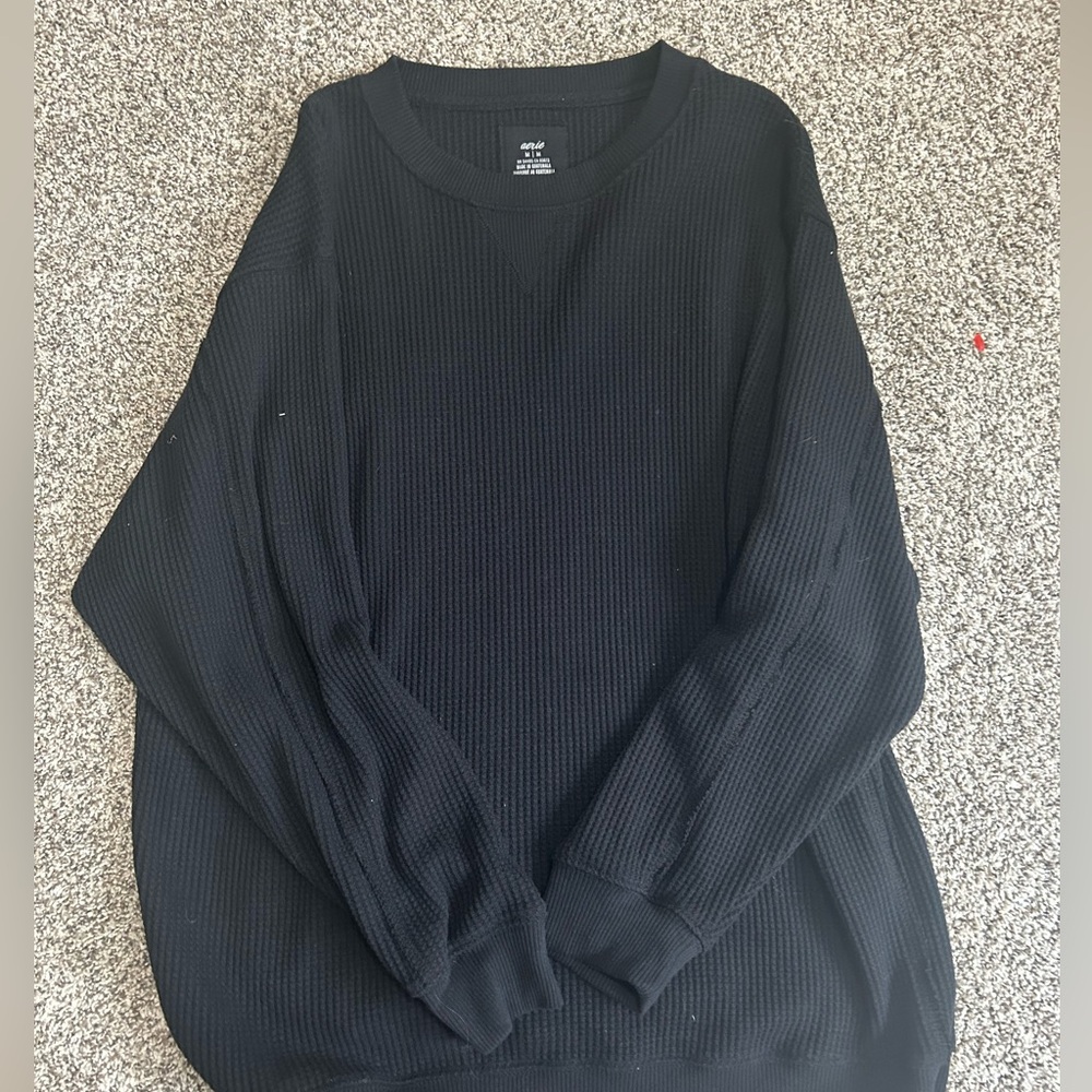 BLACK WAFFLE KNIT AERIE CREWNECK SWEATER IN PERFECT CONDITION